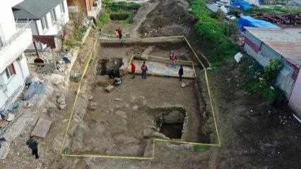 Hatay'da temel kazısında Ge&ccedil; Antik &Ccedil;ağ'a ait mozaik bulundu