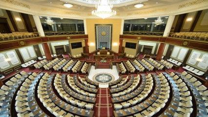 Kazakistan'dan LGBT lobisine tokat gibi yasa!