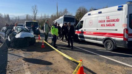 Nevşehir'de yolcu midib&uuml;s&uuml; ile otomobil &ccedil;arpıştı: 11 yaralı