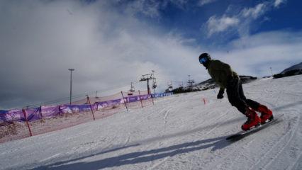 Paland&ouml;ken&rsquo;de yapay karla kayak keyfi!