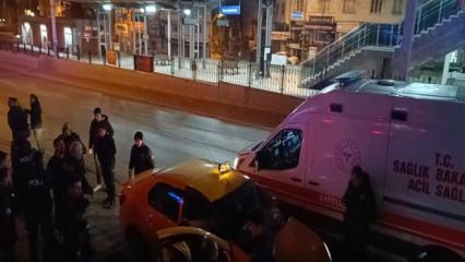 Polis memuru tartıştığı genci taksinin i&ccedil;inde başından vurdu