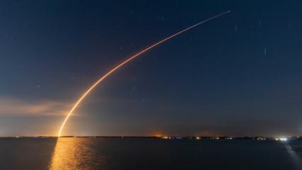 Starlink uydusu y&ouml;r&uuml;ngede infilak etti! Atmosferde yanarak kaybolacak