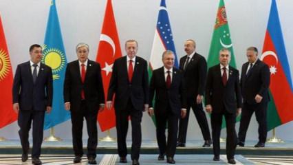 Tarih T&uuml;rk&rsquo;&uuml; sahneye &ccedil;ağırıyor