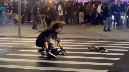 Tayvan'da sis bombası ve bı&ccedil;akla saldırı d&uuml;zenlendi: 2 &ouml;l&uuml;, 7 yaralı