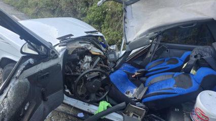 Trabzon'da otomobilin &uuml;zerine kaya par&ccedil;ası d&uuml;şt&uuml;: 5 yaralı