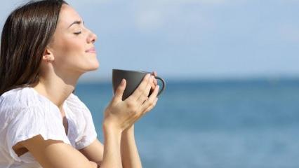 Uzman isimden şaşırtan a&ccedil;ıklama: Kahveyi g&uuml;neş altında i&ccedil;in kanseri &ouml;nleyin!