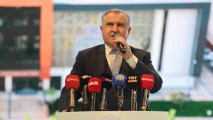 Bakan Bak, &ccedil;ocuk ve gen&ccedil;lere seslendi: Abur cuburdan uzak duralım