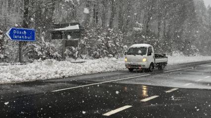 Bolu Dağı ge&ccedil;işinde yoğun kar yağışı