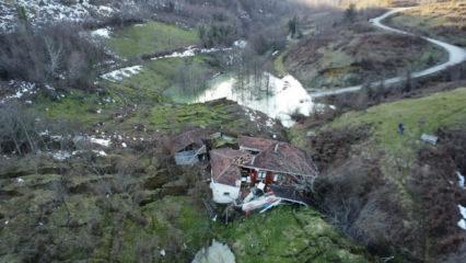 Navigasyonla yola giren s&uuml;r&uuml;c&uuml; faciaya ramak kala durdu
