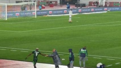 Osimhen'in milli takımdaki hareketi &uuml;lkede g&uuml;ndem oldu