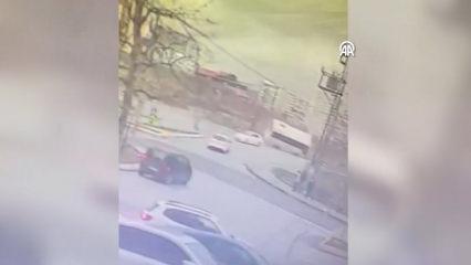 Şarampole yuvarlanan iş&ccedil;i servisinin kaza anı kamerada