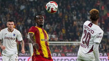 S&uuml;per Lig'e bedava gelmişti! Galatasaray'ın talip olduğu Dennis i&ccedil;in y&uuml;ksekten u&ccedil;tular