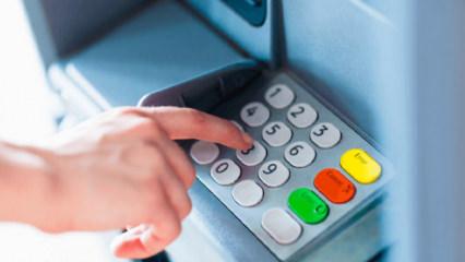 261 yıllık dev banka duyurdu: Şubeleri tek tek kapatıyorlar!