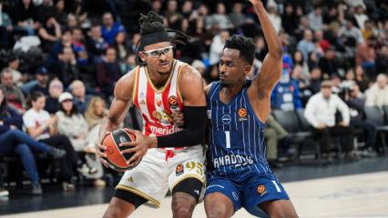 Anadolu Efes sahasında 22 sayı farkla yenildi