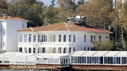 200 yıllık tarihi yalı rekor fiyata satışa &ccedil;ıktı! Fiyatı dudak u&ccedil;uklatıyor