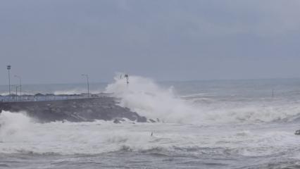 Kar sonrası b&uuml;y&uuml;k fırtına! İstanbul dahil 24 il i&ccedil;in alarm verildi: Plan yapanlar dikkat!