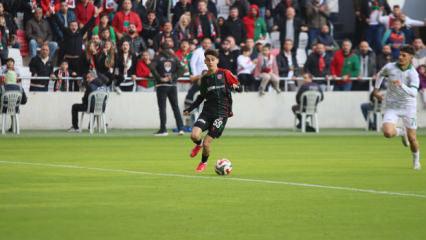 Trabzonspor'dan Fenerbah&ccedil;e'ye transfer &ccedil;alımı: 18'lik kanat geliyor