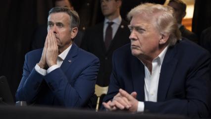 Trump, Venezuela operasyonunu 'dizi' gibi izlediği anları paylaştı