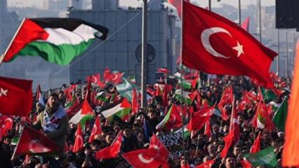 T&uuml;rkiye, Filistin i&ccedil;in ayakta! Galata K&ouml;pr&uuml;s&uuml;'nde d&uuml;zenlenen y&uuml;r&uuml;y&uuml;ş i&ccedil;in yoğun katılım