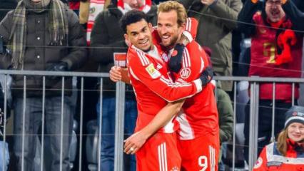 8-1'lik tarihi ma&ccedil;! Namağlup lider rakibine acımadı