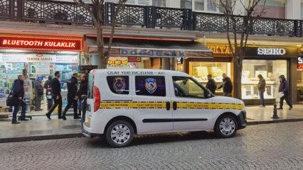 Emin&ouml;n&uuml;&rsquo;nde silahlı saldırı! Vatandaşlar ka&ccedil;tı, ekipler sevk edildi