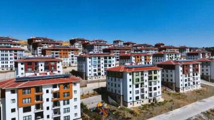 Bakan Kurum paylaştı: "Fatma teyzemizin yeni yuvasında mutluluğu daim olsun"