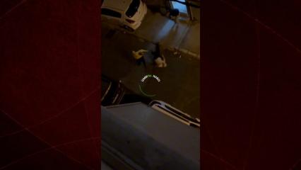 Alkoll&uuml; komşunun g&uuml;r&uuml;lt&uuml;s&uuml; mahalleyi ayağa kaldırdı kavga kanlı bitti