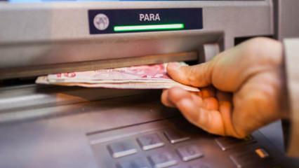 Kart şifrenizi &ccedil;alıyorlar: Saate dikkat! ATM'lerdeki yeni tuzak...