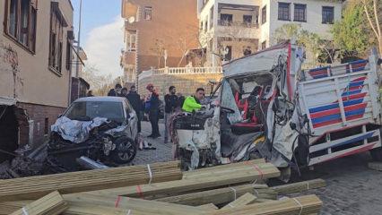 Beykoz'da kamyon d&uuml;kkana girdi: 1'i turist 2 &ouml;l&uuml;