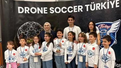 Drone Soccer T&uuml;rkiye Turnuvası&rsquo;nda Sky Rangers&rsquo;tan &ccedil;ifte başarı
