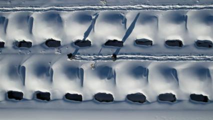 Eksi 30'un g&ouml;lgesinde &ouml;l&uuml;m hazırlığı! Erzurum'da 2 bin mezar a&ccedil;ıldı