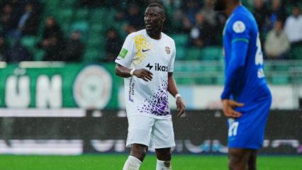 Ey&uuml;pspor'da ayrılık! Yıldız oyuncunun s&ouml;zleşmesi feshedildi