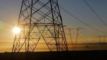 Fransa'da 92 bin hane h&acirc;l&acirc; karanlık! Elektrik sorunu devam ediyor