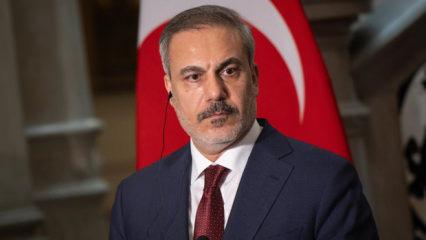 G&uuml;&ccedil; yoluyla barışa uzanmak