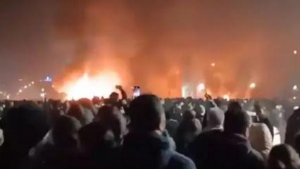 İran'dan son durum! &Ouml;l&uuml; sayısı a&ccedil;ıklandı