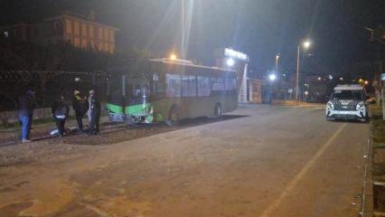 İstanbul'da otomobil ile &ouml;zel halk otob&uuml;s&uuml; &ccedil;arpıştı