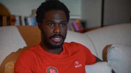 Karag&uuml;mr&uuml;kl&uuml; Fofana: '100 yaşıma kadar futbol oynamak istiyorum'