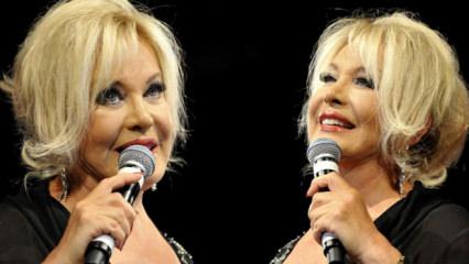 Emel Sayın'dan 60 yıl sonra &ccedil;arpıcı itiraf