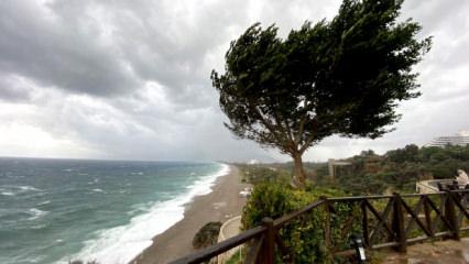 Meteoroloji'den 4 b&ouml;lgeye son dakika uyarısı! &Ccedil;ok kuvvetli geliyor