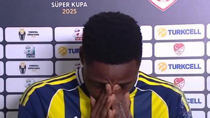 Musaba ma&ccedil;ın ardından g&ouml;zyaşlarını tutamadı