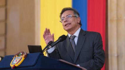 Petro ABD'ye mesajı mitingle verecek! Ulusal egemenlik meselesi dedi: Herkesi &ccedil;ağırdı! 