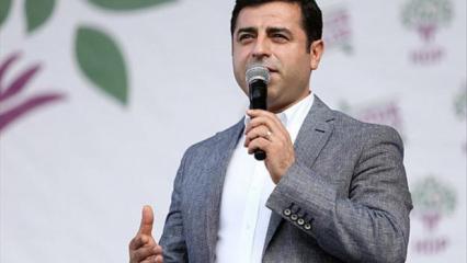 Selahattin Demirtaş'a 'cumhurbaşkanına hakaret' gerek&ccedil;esi ile hapis cezası
