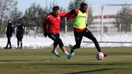Sivasspor&rsquo;da Erzurumspor FK ma&ccedil;ı hazırlıkları s&uuml;r&uuml;yor
