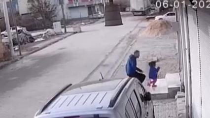 Sokak ortasında anne ve bebeğine saldırdı! Tutuklandı