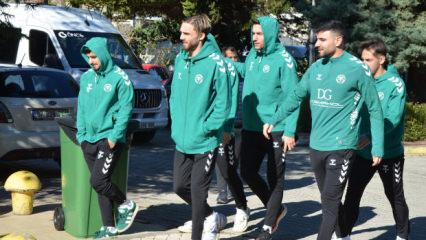 S&uuml;per Lig ekipleri Antalya Dinler Bah&ccedil;esi'nde cuma namazında buluştu