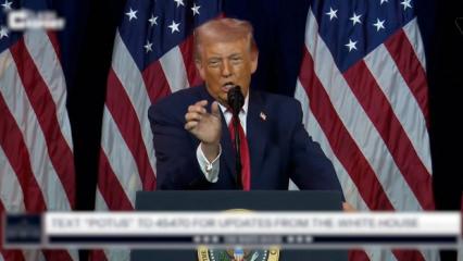 Trump tipi diplomatik nezaket! Macron taklidiyle kırdı ge&ccedil;irdi