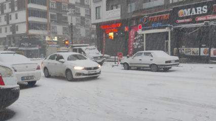 296 yerleşim yeri ulaşıma kapandı