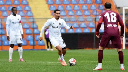 2 kırmızı kart &ccedil;ıkmıştı! 90+5'te 1-1 olan ma&ccedil;ın skoru şaşırttı