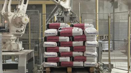 Fabrikalar &ccedil;aresiz kaldı! Hindistan ve Venezuela'dan iş&ccedil;i getiriyorlar