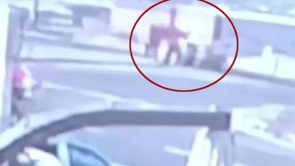 Manisa'da trakt&ouml;rle &ccedil;arpışan otomobilin s&uuml;r&uuml;c&uuml;s&uuml; ağır yaralandı